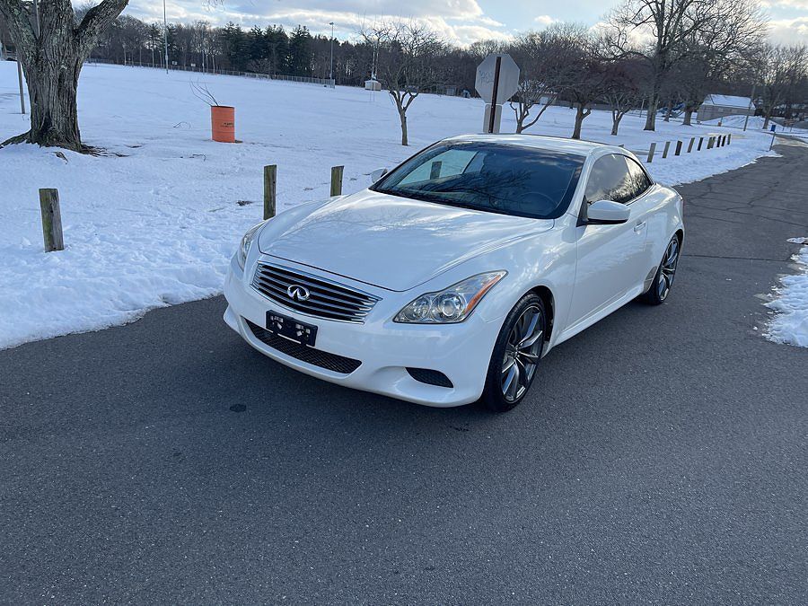2010 INFINITI G37