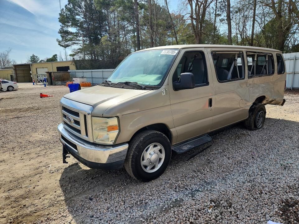 2009 FORD E-350
