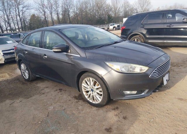 2017 FORD Focus