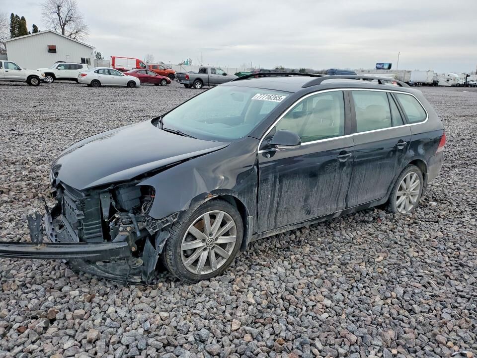 2011 VOLKSWAGEN Jetta Wagon
