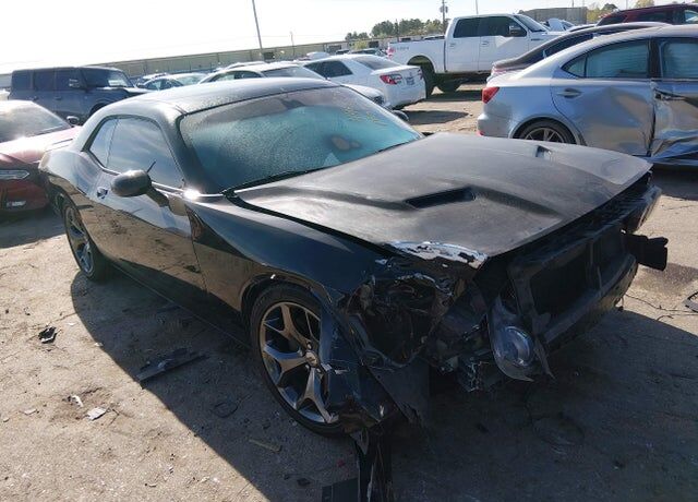 2017 DODGE Challenger