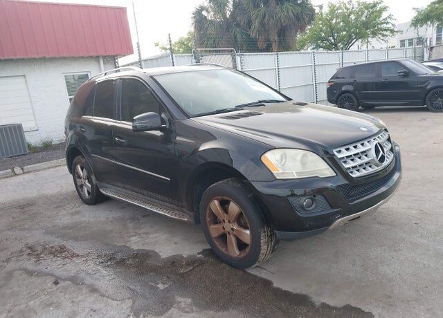 2011 MERCEDES-BENZ M-Class