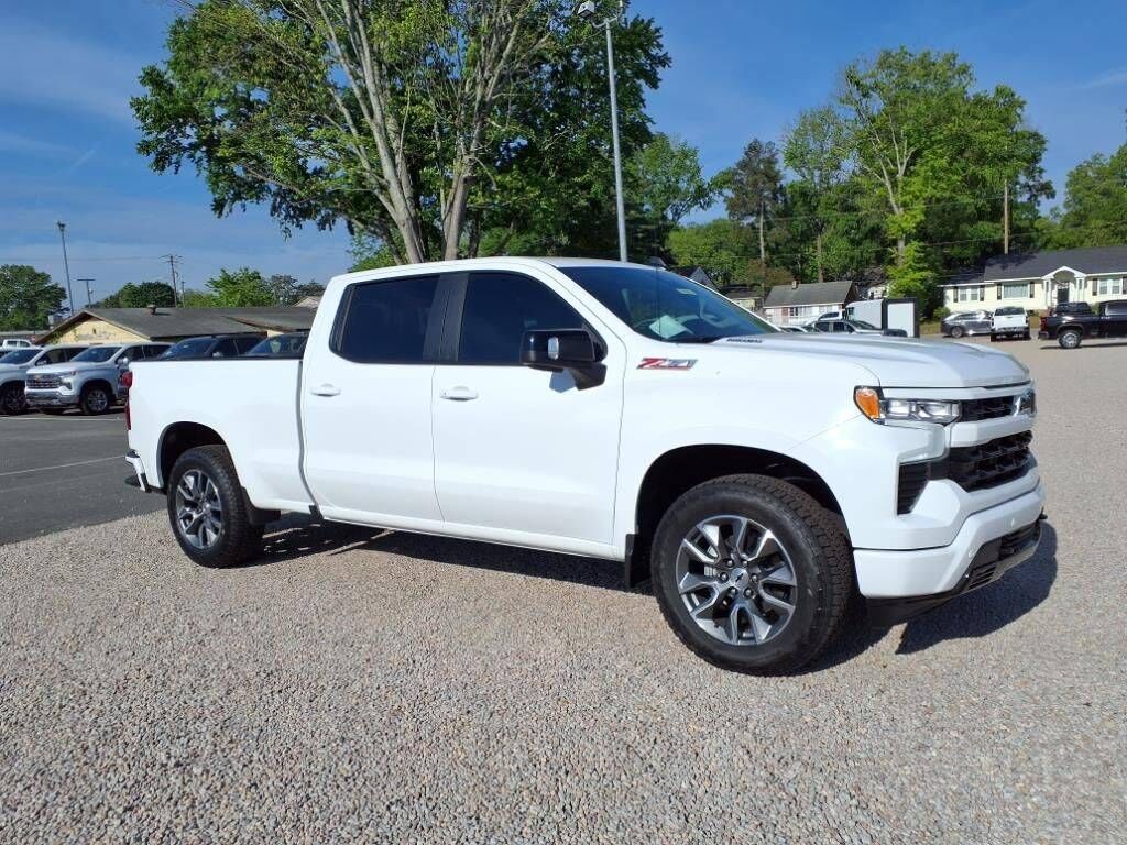 2025 CHEVROLET Silverado