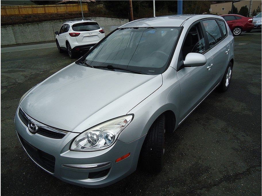 2010 HYUNDAI Elantra Touring