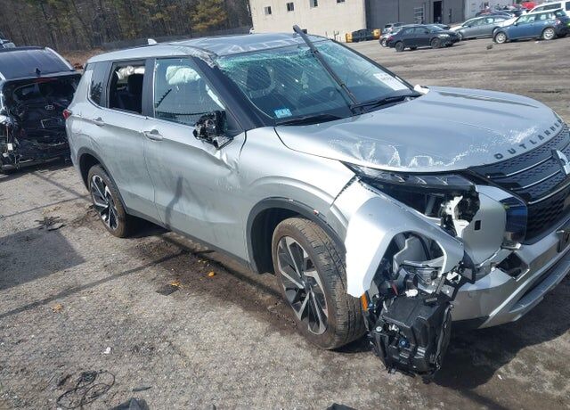 2024 MITSUBISHI Outlander