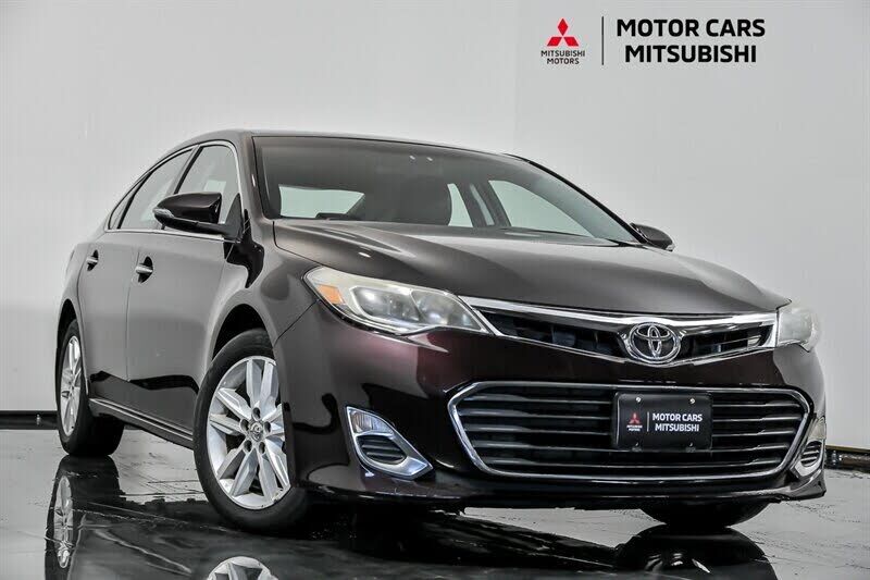 2013 TOYOTA Avalon