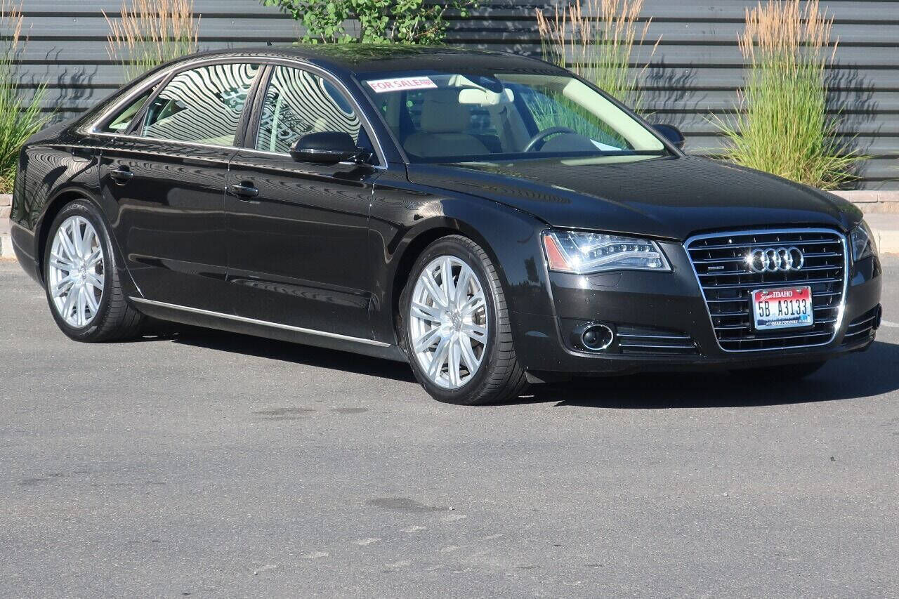 2012 AUDI A8