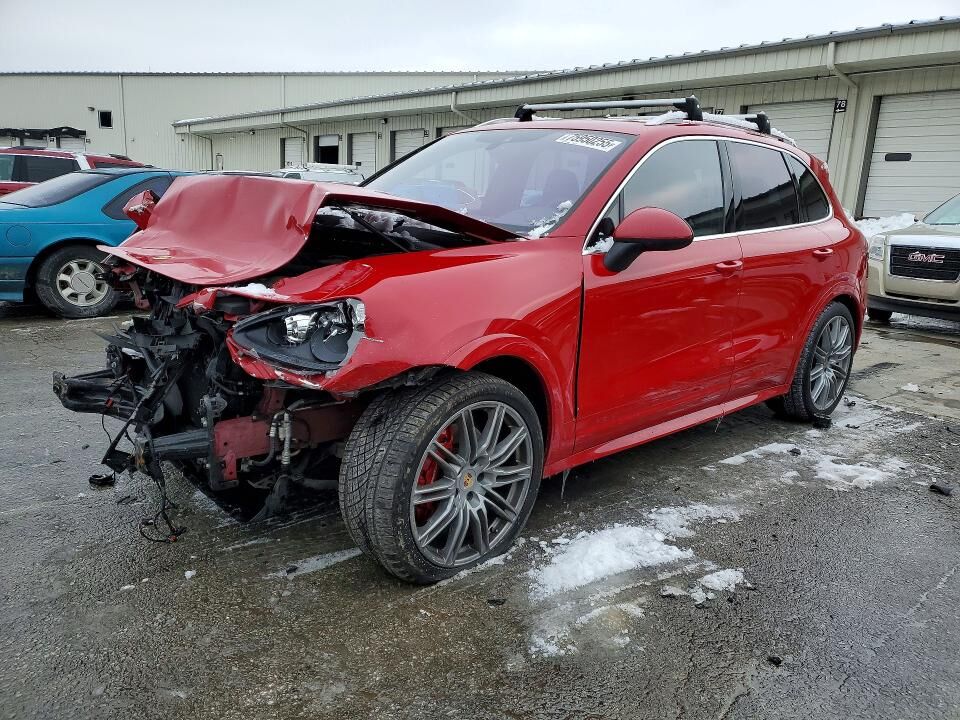 2014 PORSCHE Cayenne