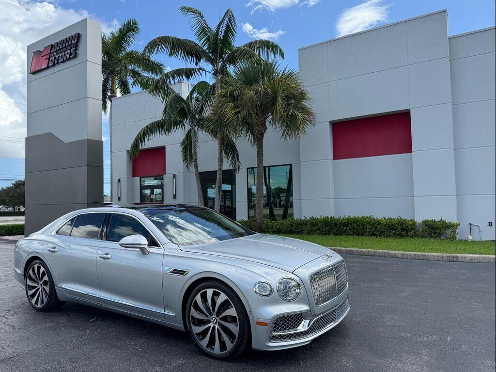 2022 BENTLEY Flying Spur