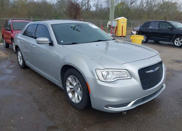 2019 CHRYSLER 300