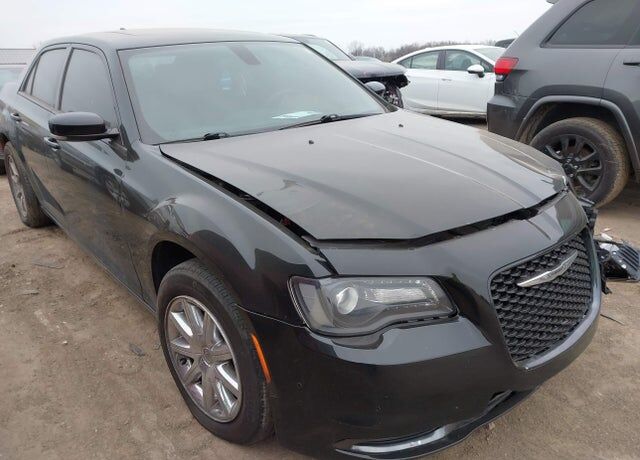 2015 CHRYSLER 300