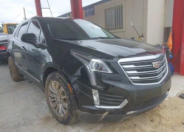 2017 CADILLAC XT5