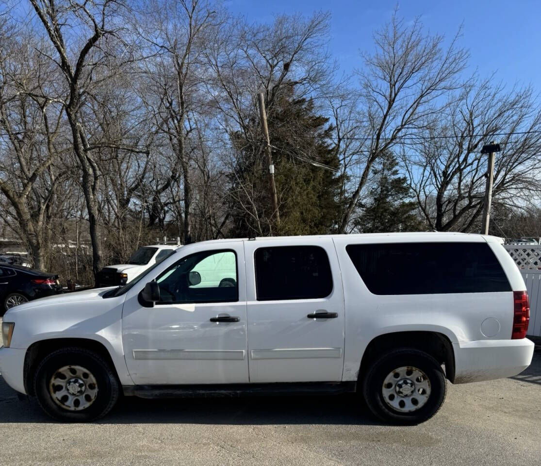 2011 CHEVROLET Suburban