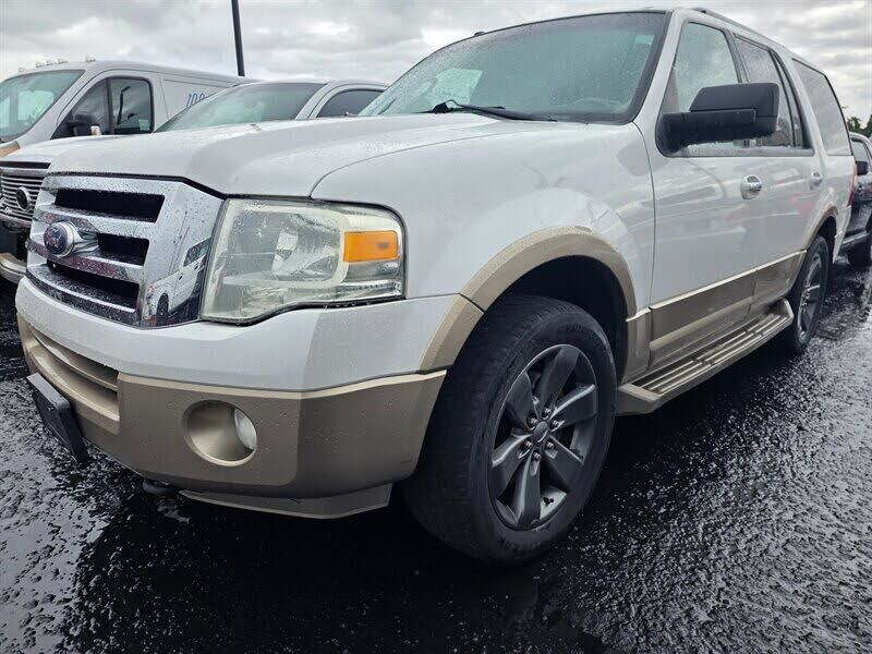 2011 FORD Expedition