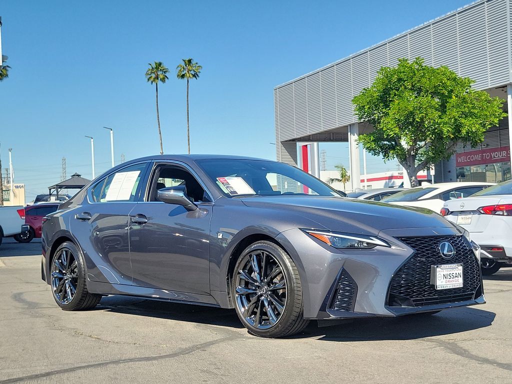 2023 LEXUS IS