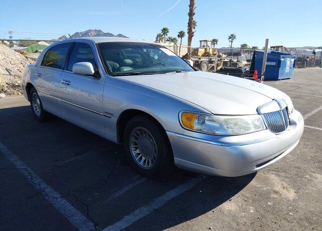 Lincoln Town Car