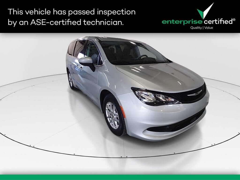 2023 CHRYSLER Voyager