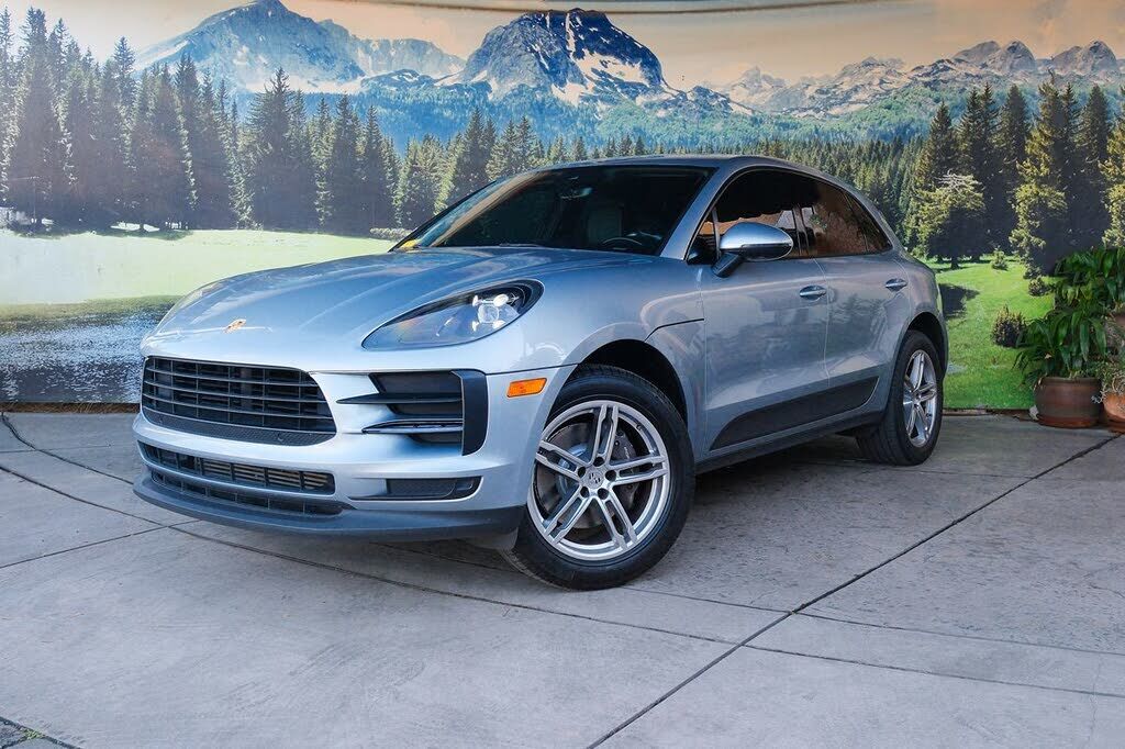 2021 PORSCHE Macan