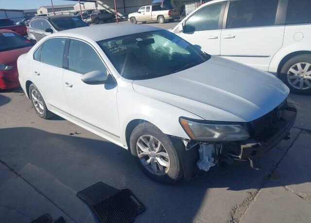 2017 VOLKSWAGEN Passat