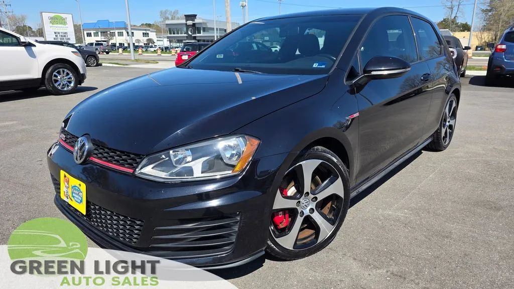 2016 VOLKSWAGEN Golf GTI