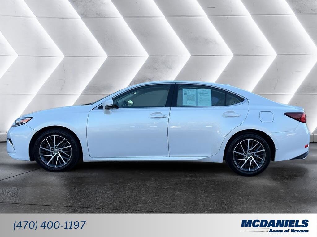2016 LEXUS ES