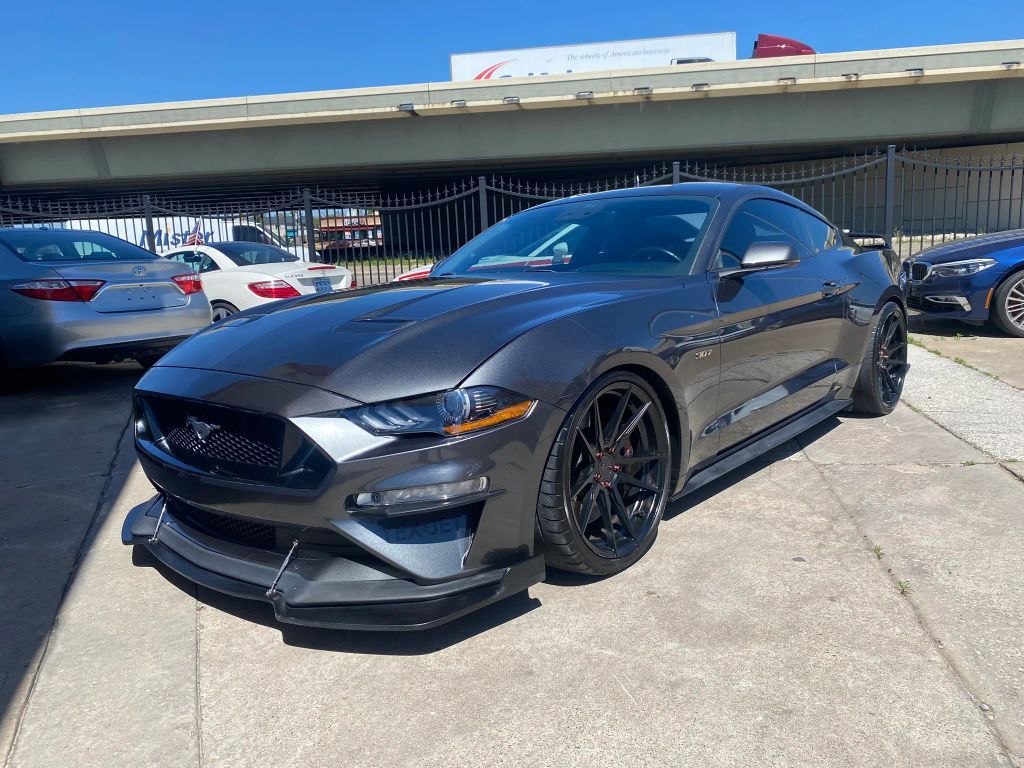 2020 FORD Mustang