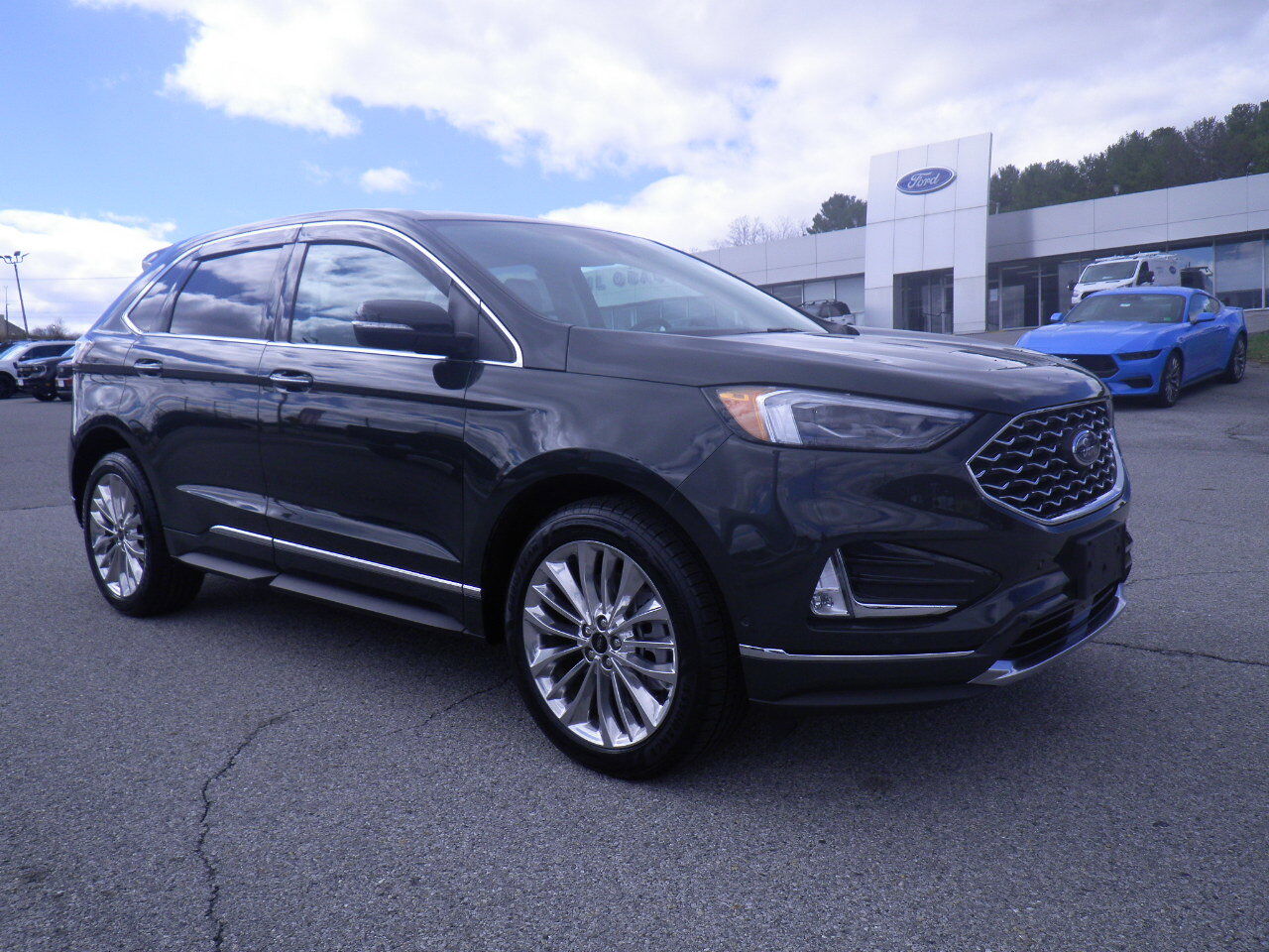 2023 FORD Edge