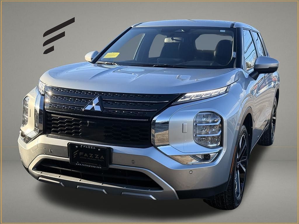 2024 MITSUBISHI Outlander