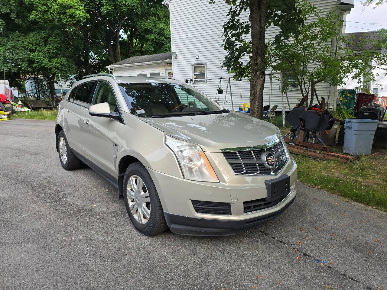 2010 CADILLAC SRX
