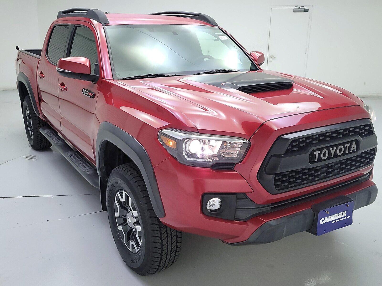 2017 TOYOTA Tacoma