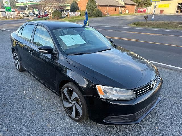 2011 VOLKSWAGEN Jetta