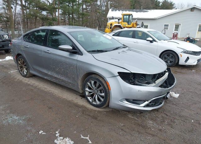 2016 CHRYSLER 200