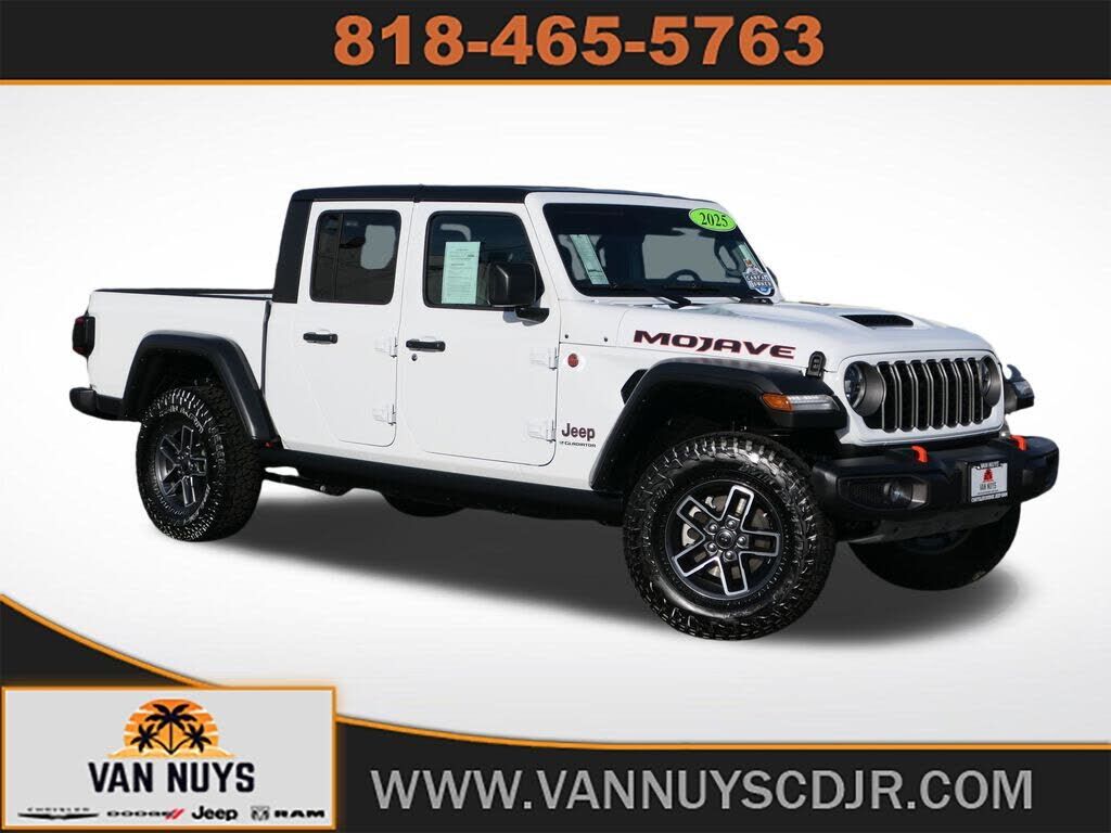2025 JEEP Gladiator