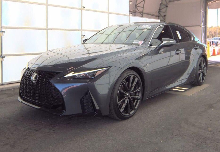 2025 LEXUS IS