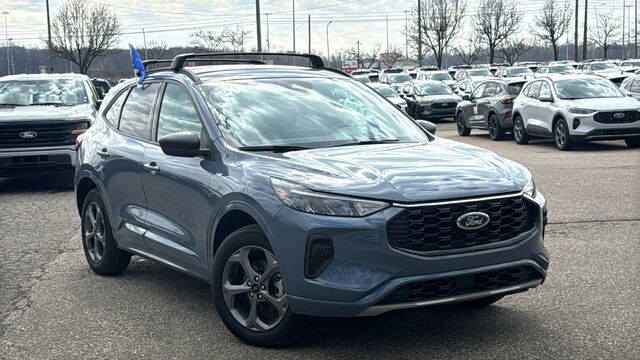2023 FORD Escape