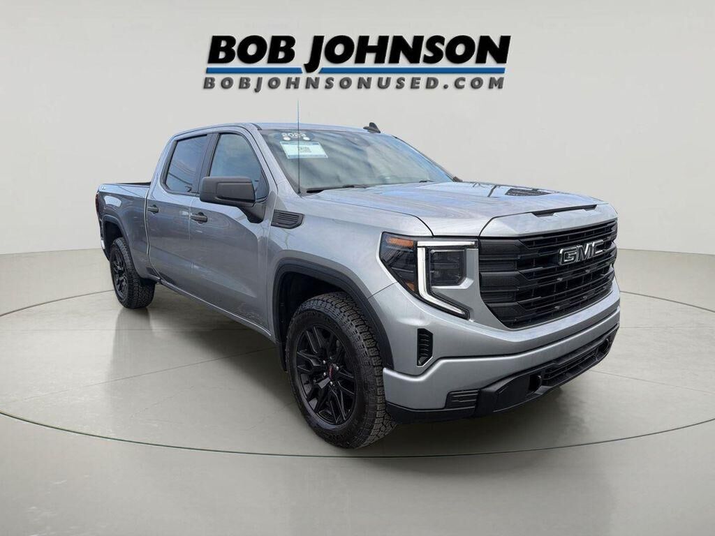 2023 GMC Sierra