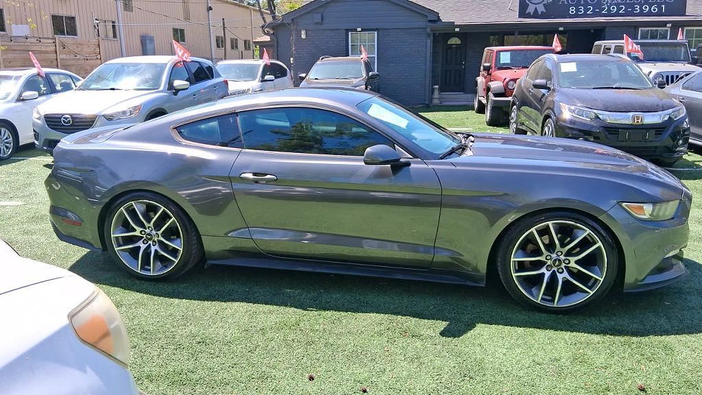 2015 FORD Mustang