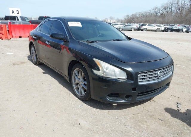 2011 NISSAN Maxima