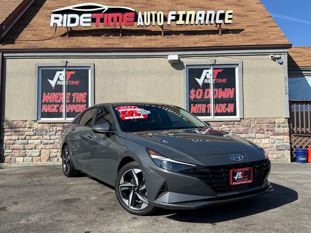 2023 HYUNDAI Elantra