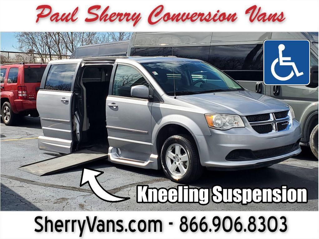 2013 DODGE Grand Caravan