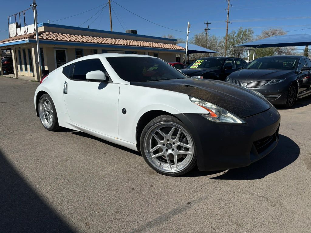 2009 NISSAN 370Z