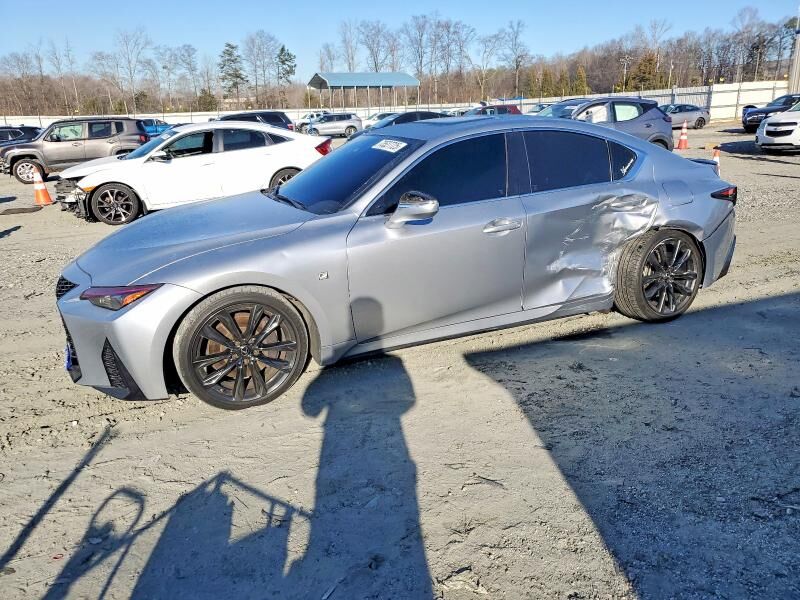 2021 LEXUS IS
