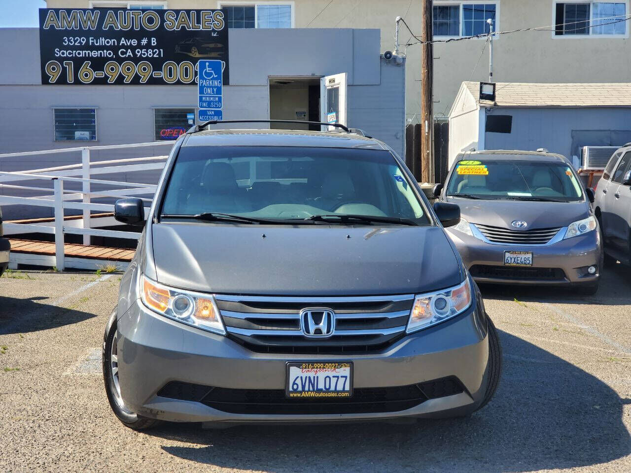 2012 HONDA Odyssey