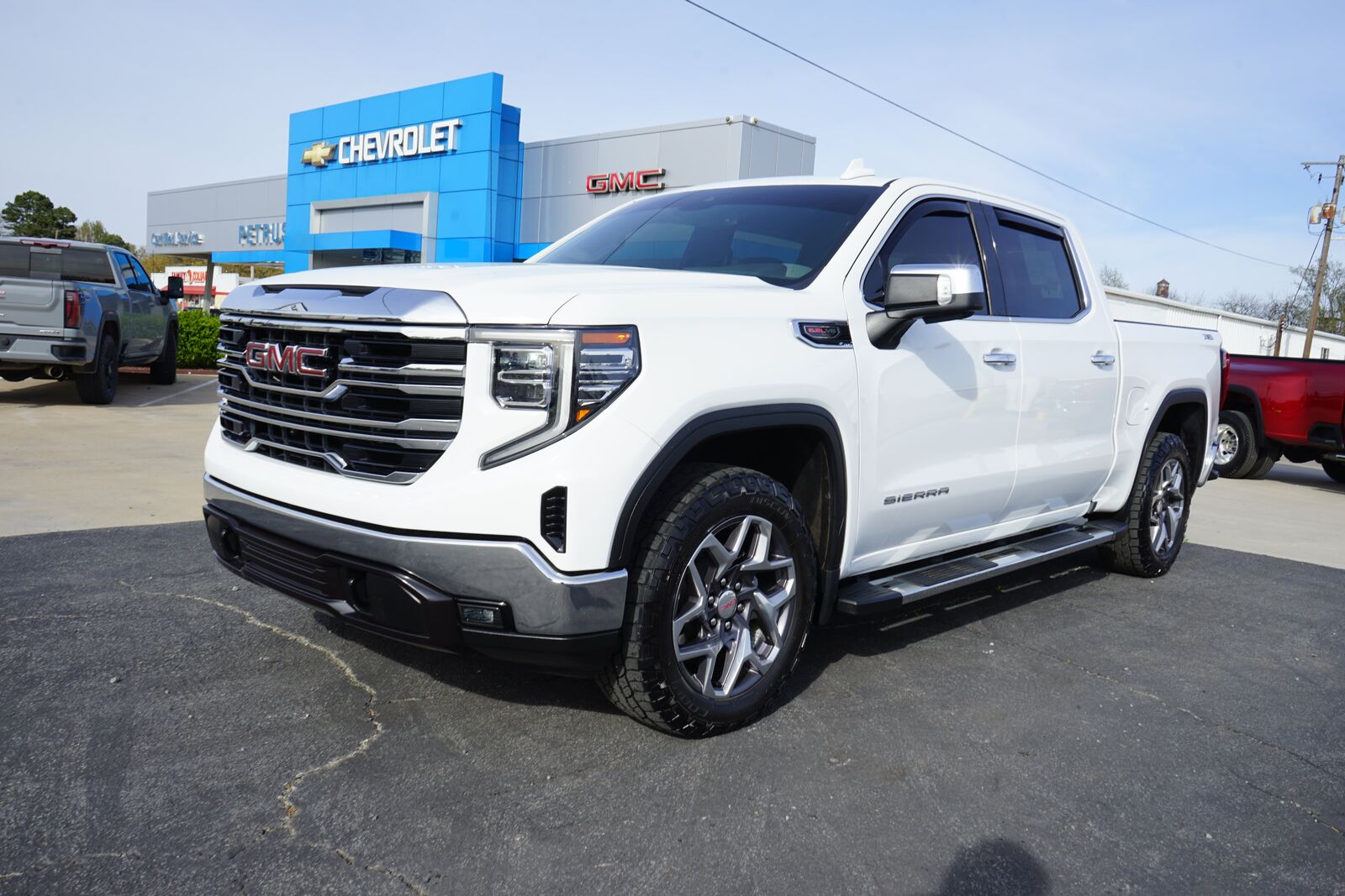 2023 GMC Sierra