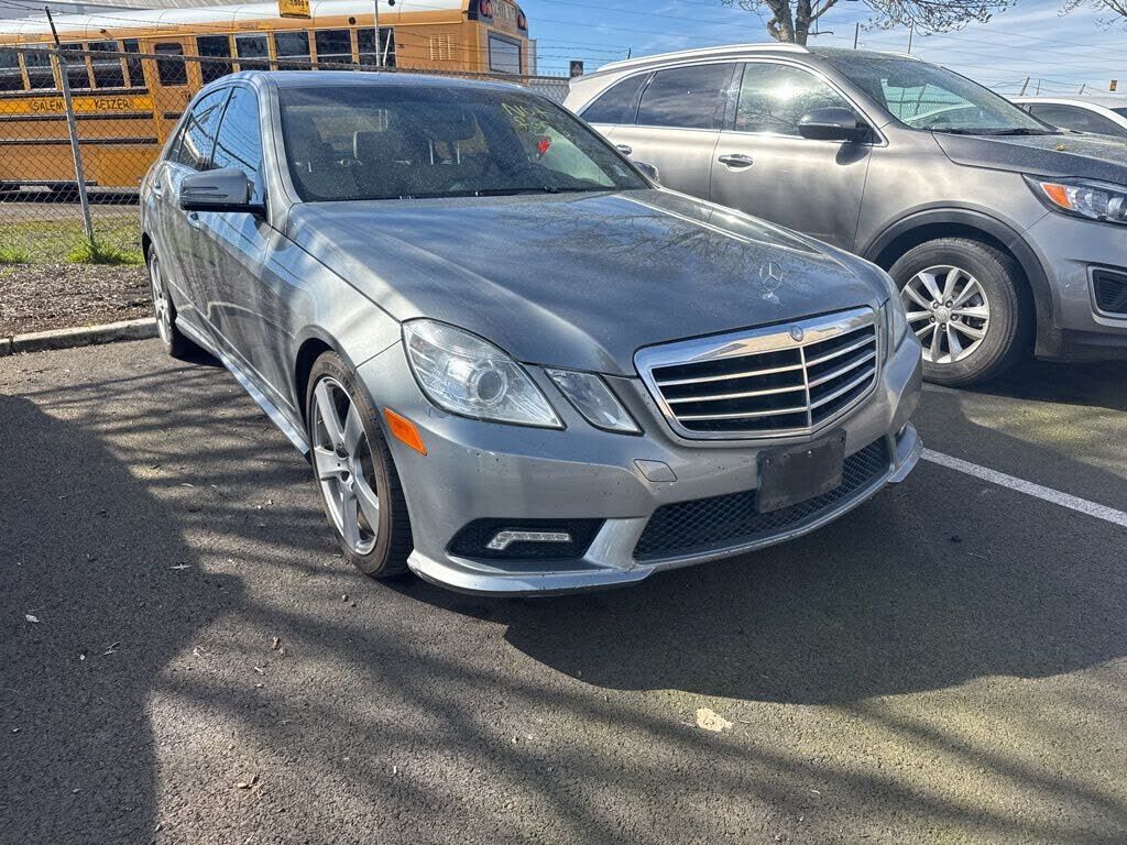 2011 MERCEDES-BENZ E-Class