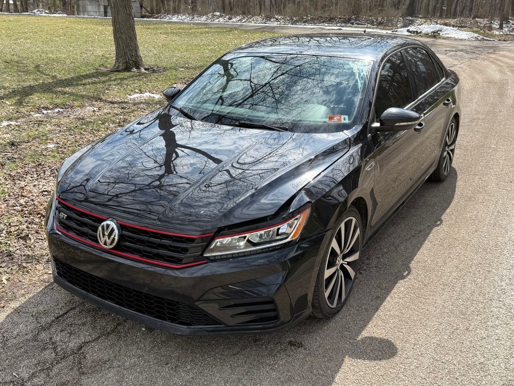 2018 VOLKSWAGEN Passat