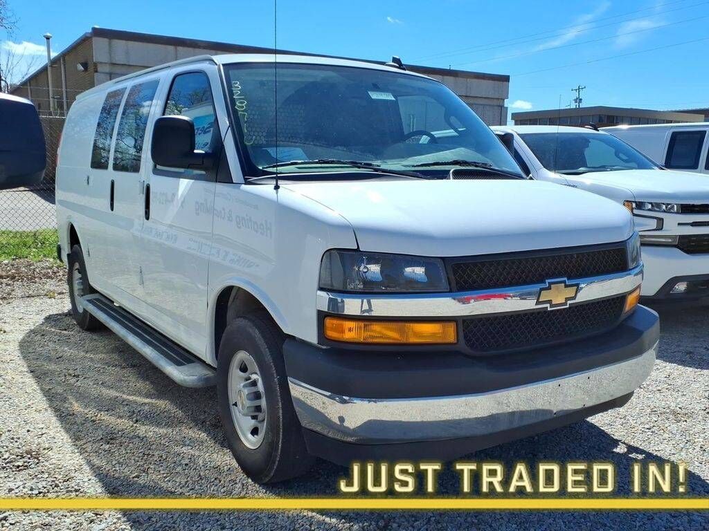 2024 CHEVROLET Express