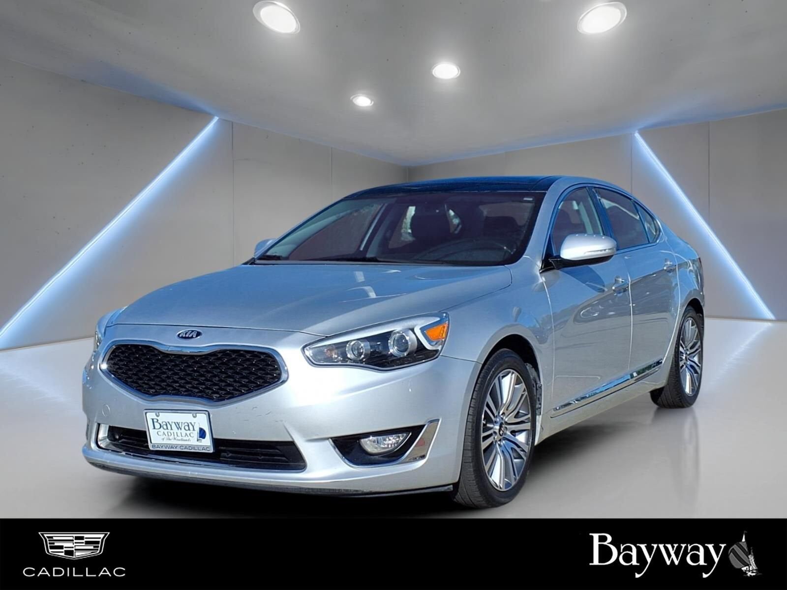 2016 KIA Cadenza