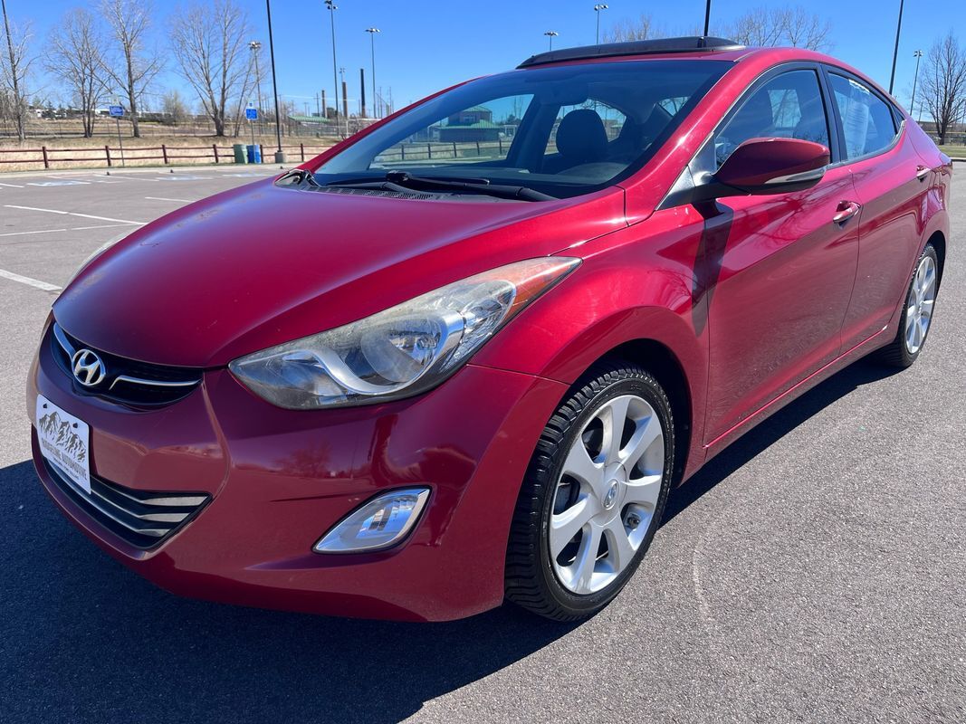 2013 HYUNDAI Elantra