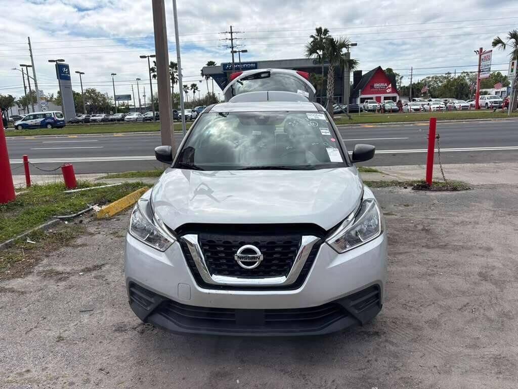 2020 NISSAN Kicks
